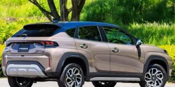 Mobil suzuki fronx sudah bisa dipesan, ini spesifikasi dan perkiraan harganya !