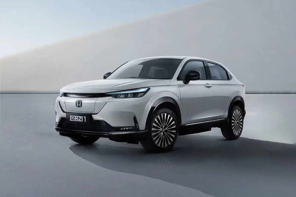 Mobil listrik honda en1 resmi rilis di malaysia dengan harga sekitar rp 500 jutaan. suv listrik ini hadir dengan fitur canggih dan jarak tempuh hingga 500 km