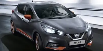 Mobil nissan mirca