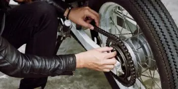 Penyebab dan solusi rantai motor bunyi kletek kletek