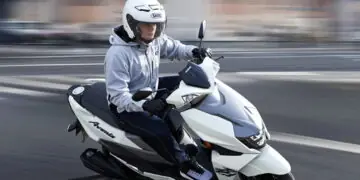 Suzuki avenis 125 terbaru resmi dirilis di india dengan tampilan lebih sporty dan harga rp 17 jutaan.