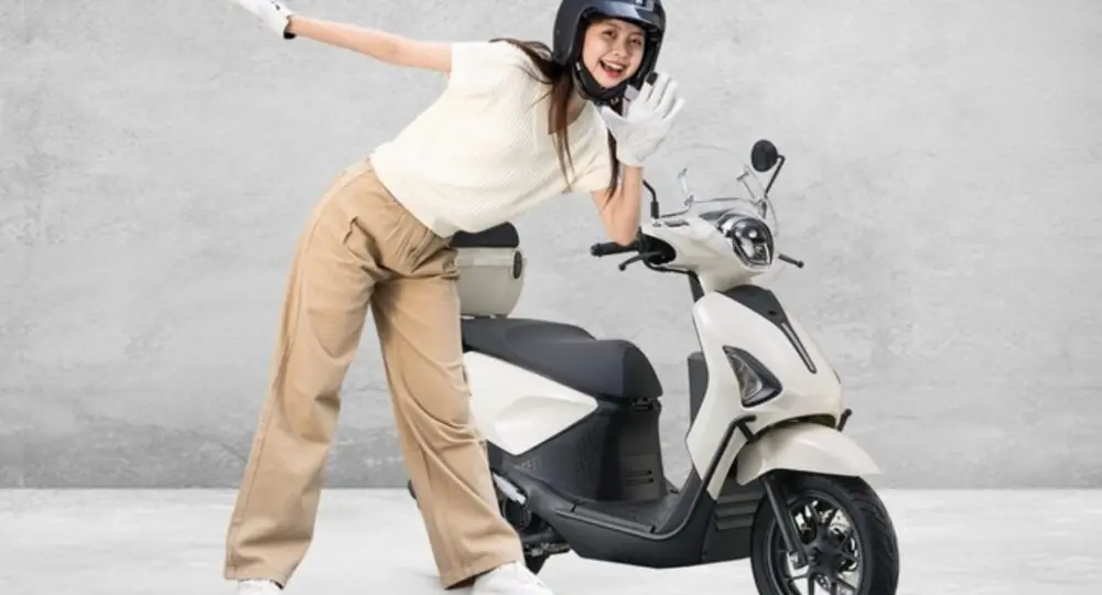 Honda nwm125, resmi diperkenalkan sebagai skutik bergaya unik dengan kapasitas mesin 125 cc yang dirancang eksklusif untuk konsumen di tiongkok.