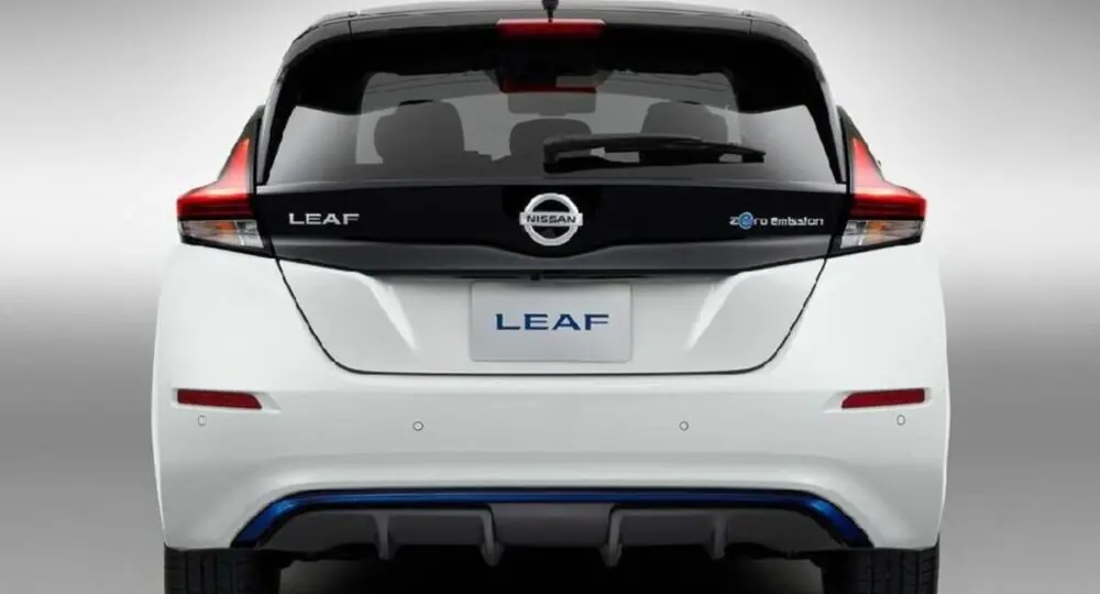 Tampilan nissan leaf